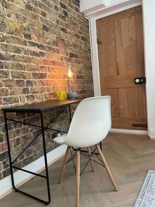 Beautiful London Victorian House, Sleeps 12 빌라 외부 사진